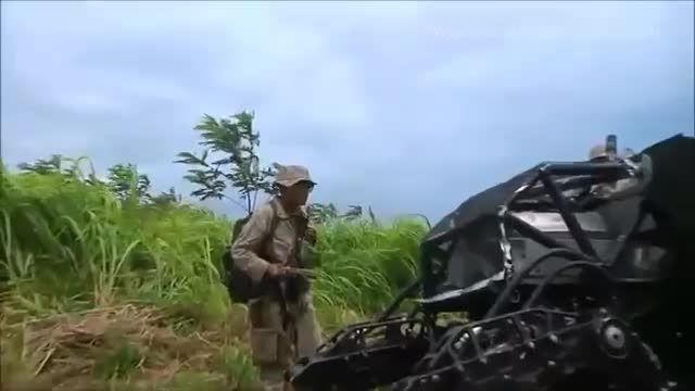 نظامیان آمریکایی در حال تست ربات سگ نما