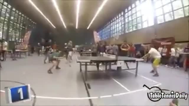 تنیس روی میز با توپ والیبال !!!!!