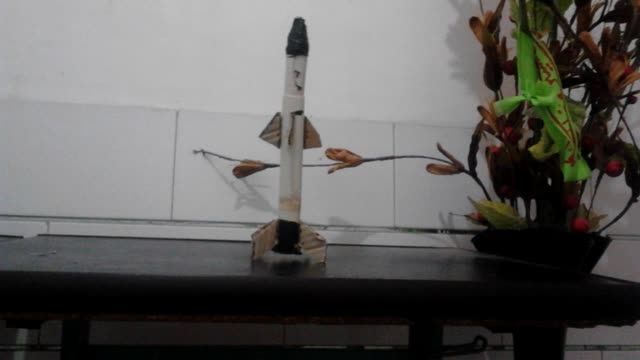 راکت مدل