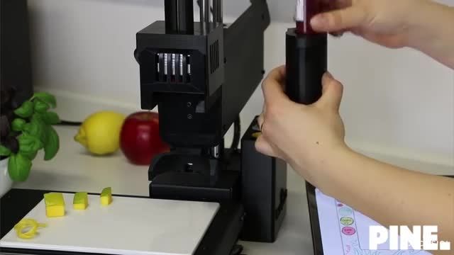 پرینتر سه بعدی با قابلیت چاپ ژله غذایی