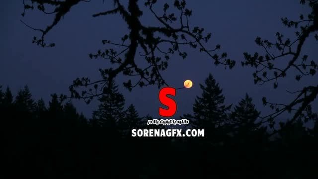 فوتیج ماه تابان در شب تاریك