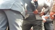 لحظه پوشیدن لباس کُردی رییس رسانه ملی در مریوان