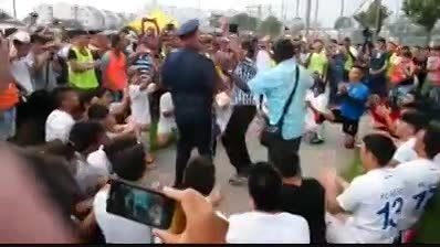 رقص پلیس خارجی