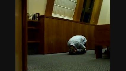 نماز خواندن یک یهودی!