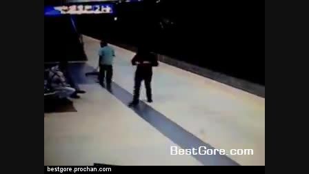 خودکشی زن هندی زیر قطار