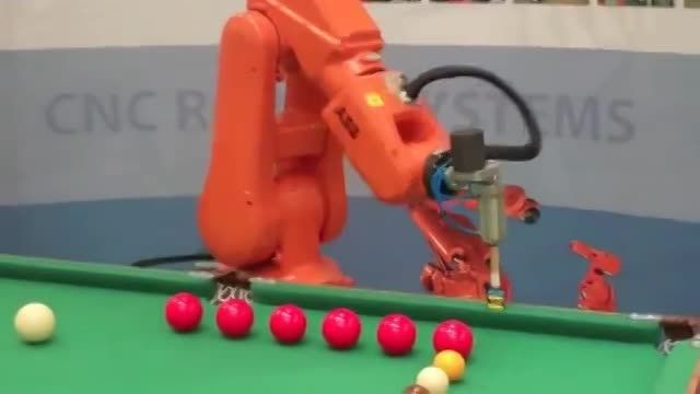 ربات در بازی بیلیارد-اسنوکر