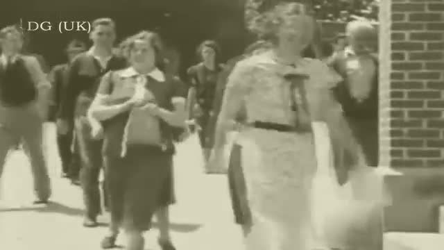فیلم عجیب زنی در سال 1938 با موبایل؟!!!