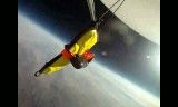 سقوط آزاد 30 کیلومتری iPad از فضا