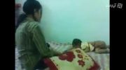 شکنجه کودک 10 ماهه توسط مادرش+18