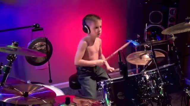 _&#039;Master of Puppets&#039; Avery 6 year old Drummer