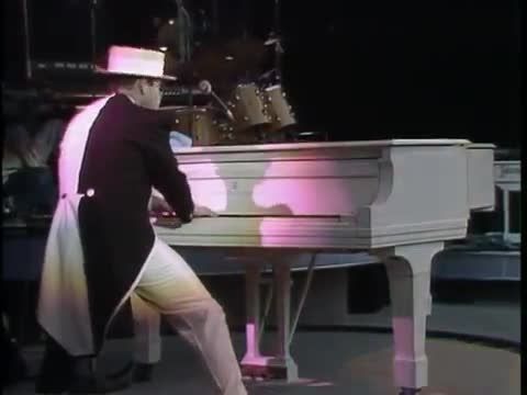 Elton John - کنسرتی شگفت انگیز