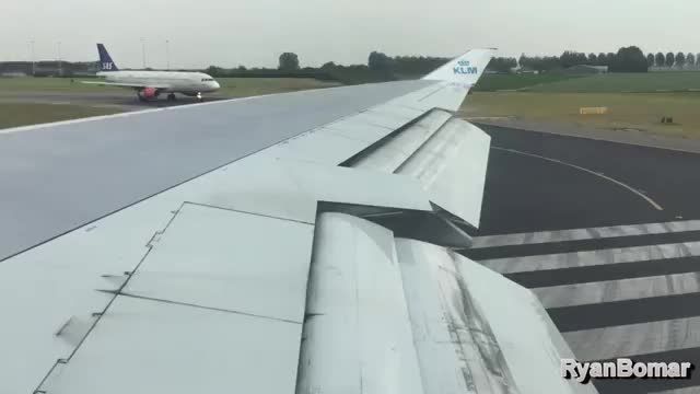 تیک آف بوئینگ 400-747 KLM از فرودگاه آمستردام