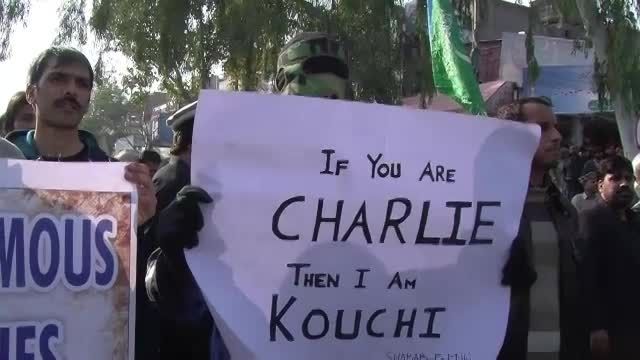 العالم الإسلامی ینتفض احتجاجاً على رسوم شارلی إیبدو