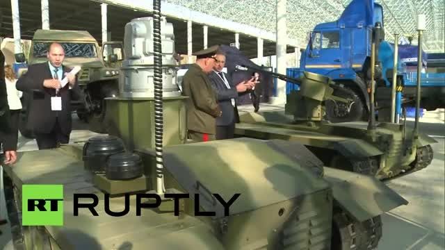نمایشگاه ربات های جنگجو در مسکو روسیه URP-10G