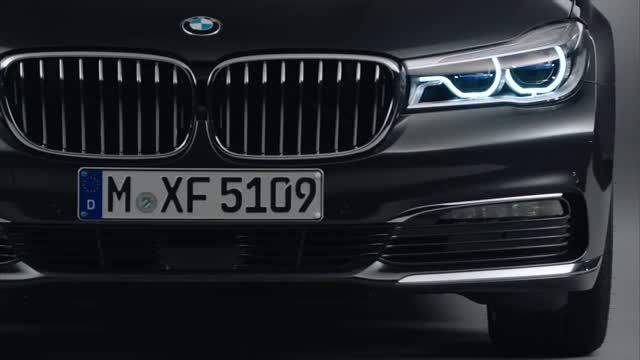 لاجکس نیوز - 1# ظاهر زیبای BMW سری 7 مدل 2016