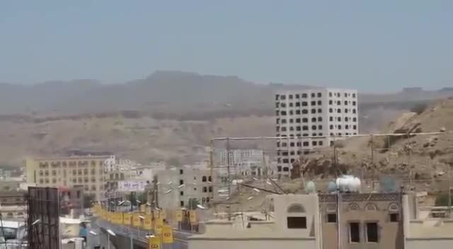 انفجار بمب سعودی بر سر مردم یمن --حتما ببینید
