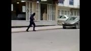 لحظه سرقت از بانک ملت مشهد شعبه دانش آموز توسط دو سارق مسلح