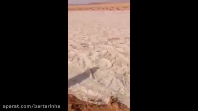 رودخانه ای از شن و ماسه در صحراهای عربستان سعودی