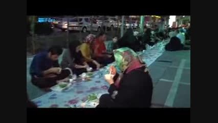 سفره افطار خیابانی در تهران