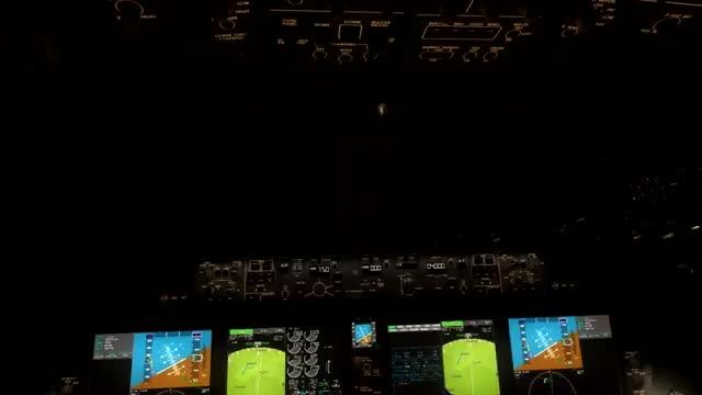 فرود Boeing 787 در شب