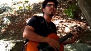 کومار اجرای اهنگ کردی از عادل نادری با گیتار