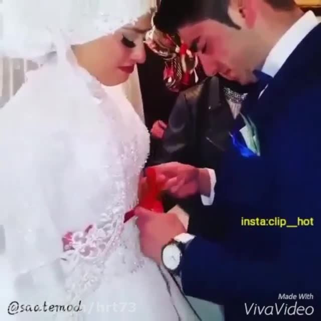 عروسی که گریه میکند