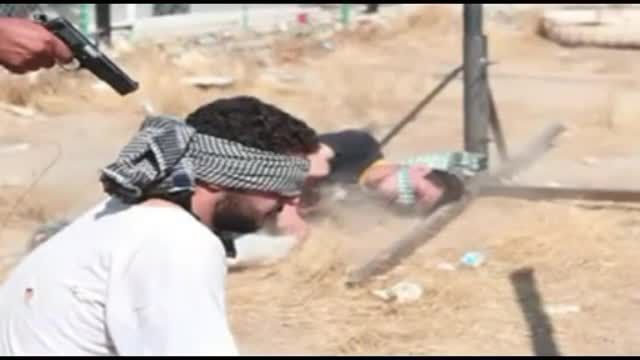 اعدام 700 نفر ، توسط شیاطین داعشی