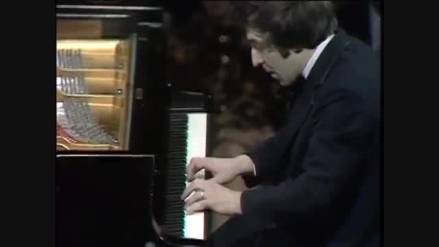 Vladimir Ashkenazy - Beethoven Piano Concerto No.1
