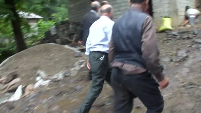 بازدید فرماندار رودسر از مناطق سیل زده