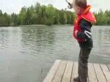 ماهیگیری خنده دار یه بچه