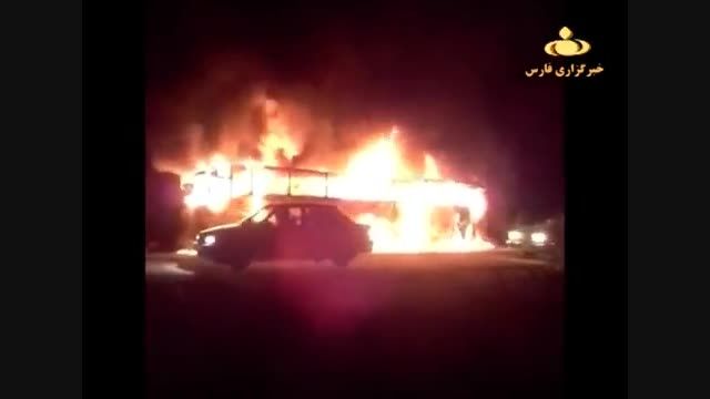 آتش   گرفتن اتوبوس در جاده تهران - مشهد