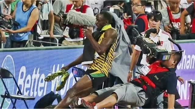 به زمین افتادن دوندۀ جامیکایی توسط فیلم بردار