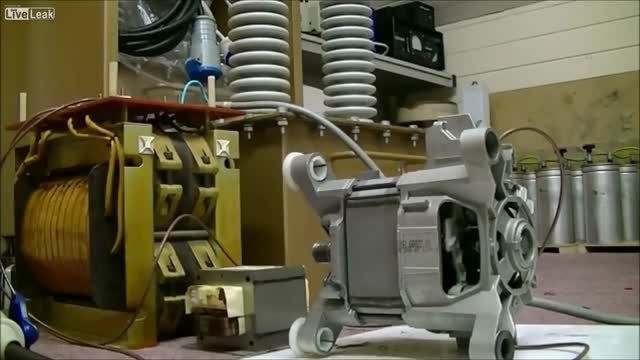 اعمال جریان 1000 ولت به موتور ماشین لباسشویی