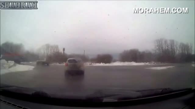 فیلم: تصادف وحشتناک ضبط شده با دوربین داخل ماشین