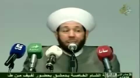 محاضرة شیخ حسون فی مدرج جامعة الشام الخاصة بدمشق