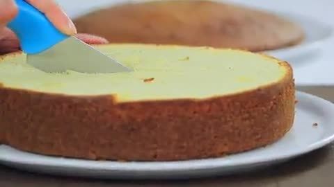 درست کردن کیک به شکل کیک با خمیر فوندانت