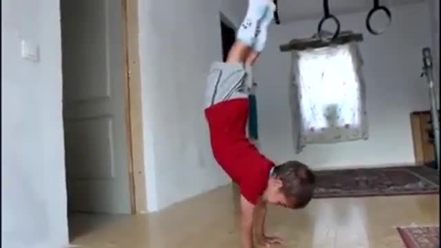 بچه ی ورزشکار