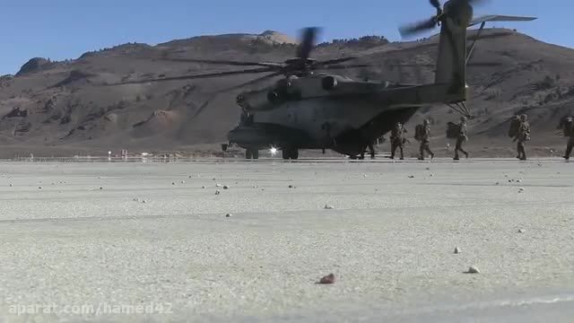 انتقال سربازان آمریکایی به کوهستان با هلیکوپتر CH-53