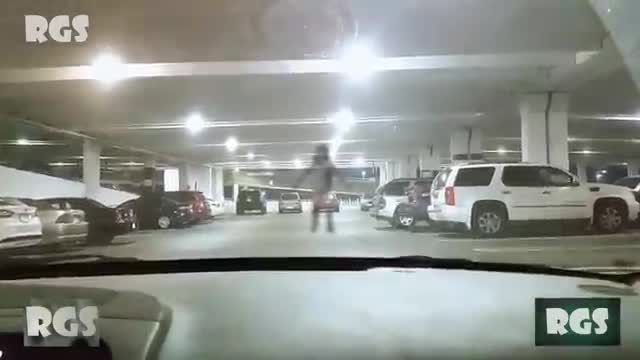 روح در پارکینگ