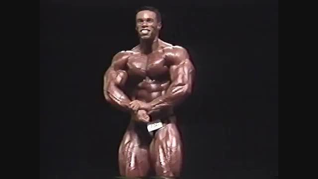 Bodybuilder Kevin Levrone 1991 Nationals Posing