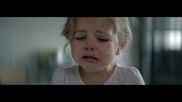 کمپین تبلیغاتی بچه را به گریه بیاندازید #MakeAChildCry