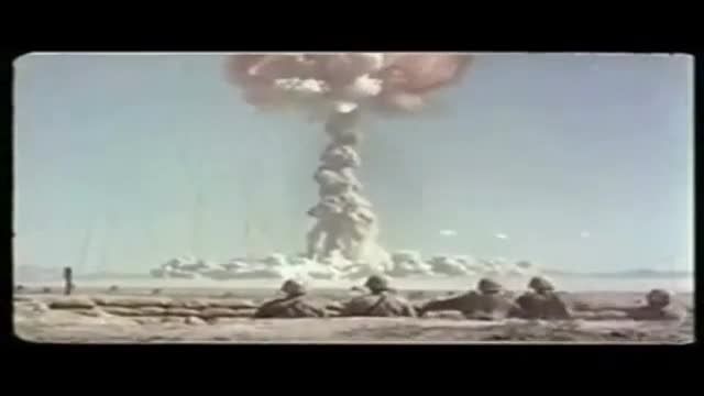 آزمایش هسته ای در نوادا با حضور سربازان