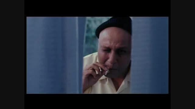 چش چرونی رضا عطاران در فیلم قرنطینه