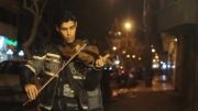نواختن ویولن توسط نوازنده خیابانی:جواد شهنازی