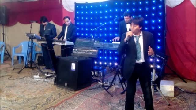 اجرای آهنگ خواب ستاره(عارف)توسط گروه شاندیز موزیک..!