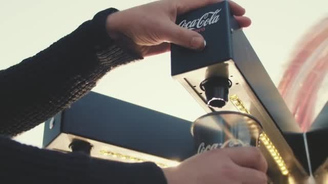 کوکاکولا زیرو : پوستر قابل نوشیدن