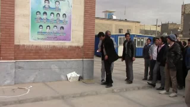 برگزاری مسابقه نجات تخم مرغ دردبیرستان تیزهوشان فردوس