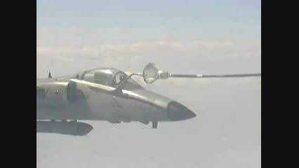 سوخت گیزی هواپیمایF14درآسمان