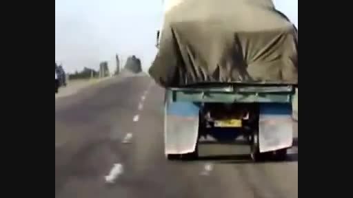 چپ کردن وحشتناک کامیون