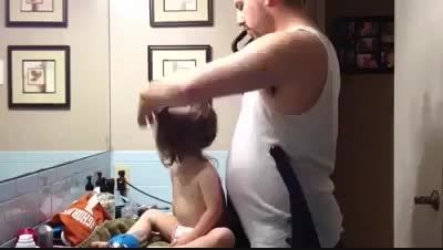 طرز جالب جمع کردن موی بچه !!!!
